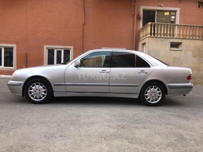 Mercedes E 270 2000, 308,000 km - 2.7 л - Bakı