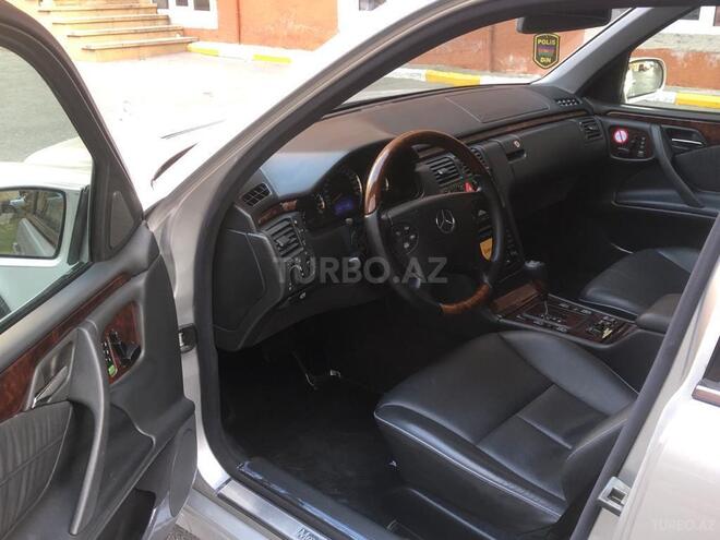Mercedes E 270 2000, 308,000 km - 2.7 л - Bakı