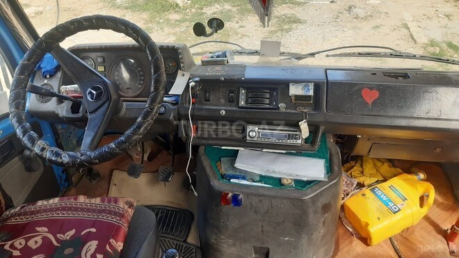 Mercedes 208 D 1992, 685,129 km - 2.9 л - Sumqayıt