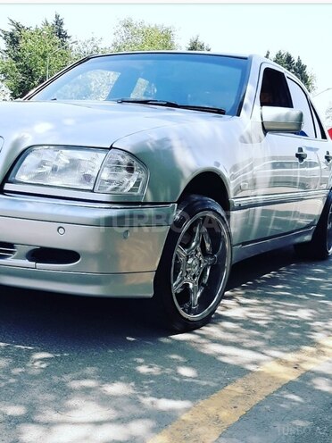 Mercedes C 240 1999, 271,000 km - 2.4 л - Bakı