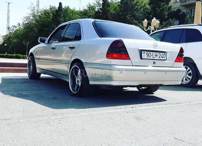 Mercedes C 240 1999, 271,000 km - 2.4 л - Bakı