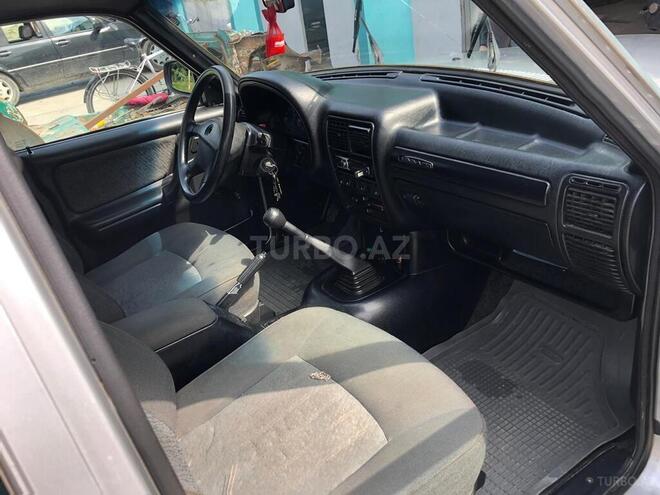 GAZ 31105 2004, 140,000 km - 2.5 l - Xaçmaz