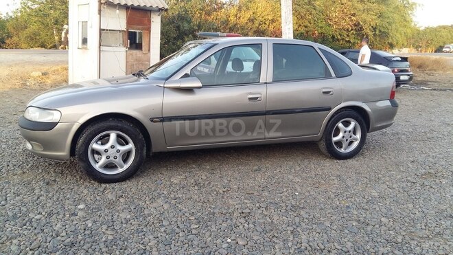 Opel Vectra 1995, 301,000 km - 2.0 л - Bakı