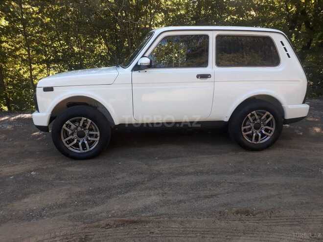 LADA (VAZ) Niva 2010, 200,000 km - 1.7 л - Şirvan