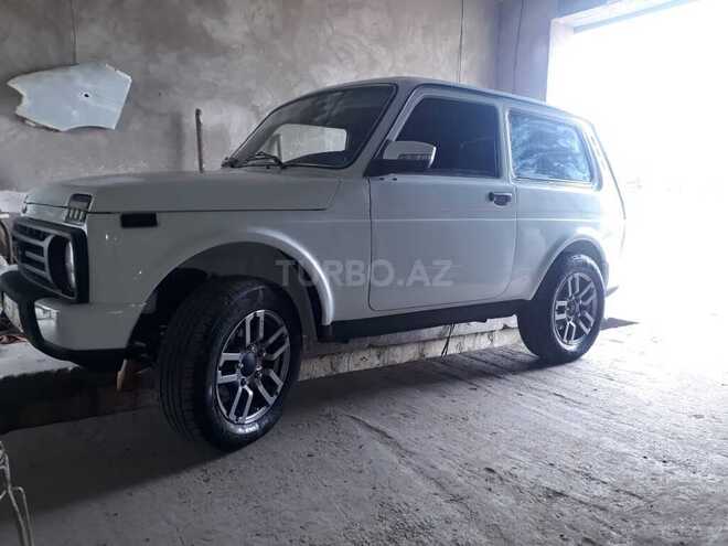 LADA (VAZ) Niva 2010, 200,000 km - 1.7 л - Şirvan
