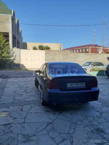 Opel Vectra 1999, 320,245 km - 1.6 l - Qazax