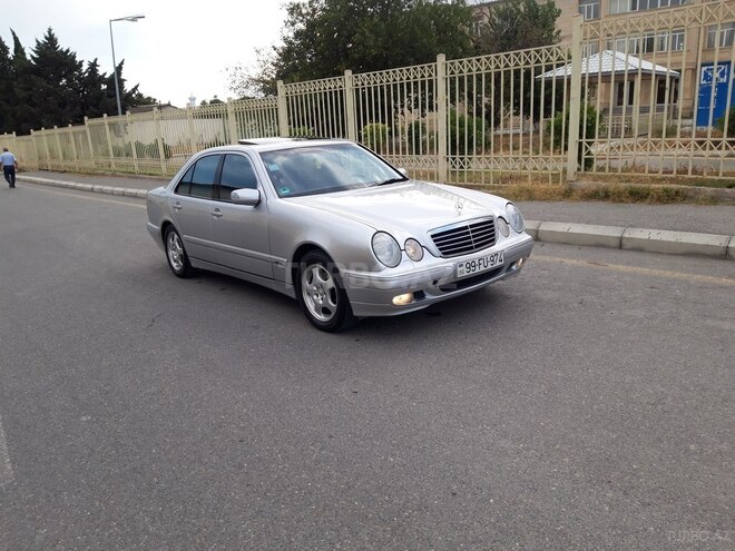 Mercedes E 240 2000, 200,239 km - 2.4 l - Bakı