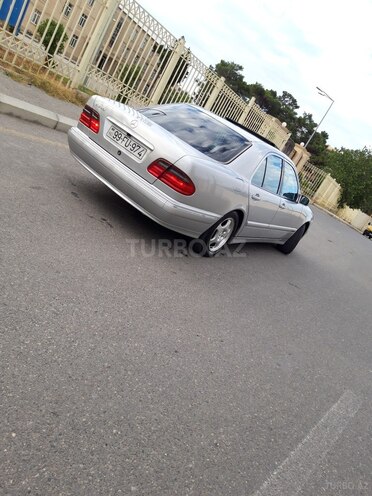 Mercedes E 240 2000, 200,239 km - 2.4 l - Bakı