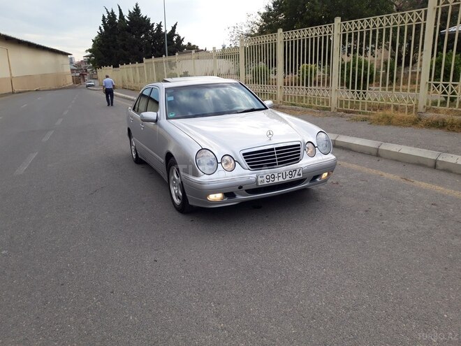 Mercedes E 240 2000, 200,239 km - 2.4 l - Bakı