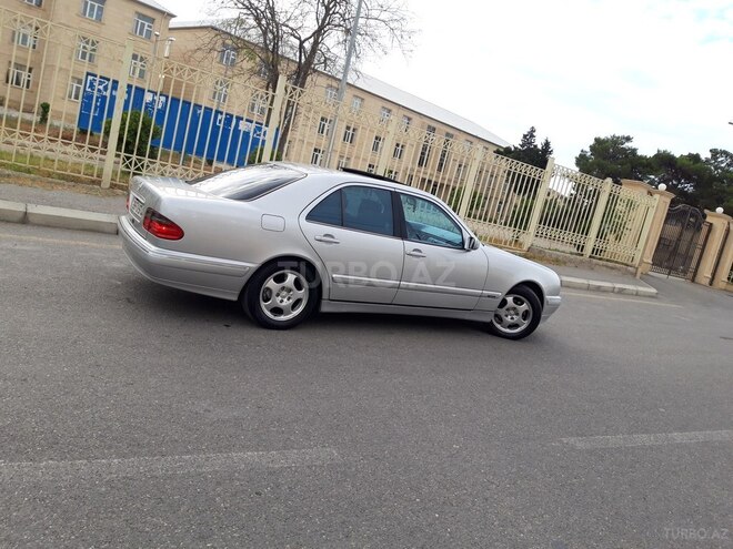 Mercedes E 240 2000, 200,239 km - 2.4 l - Bakı