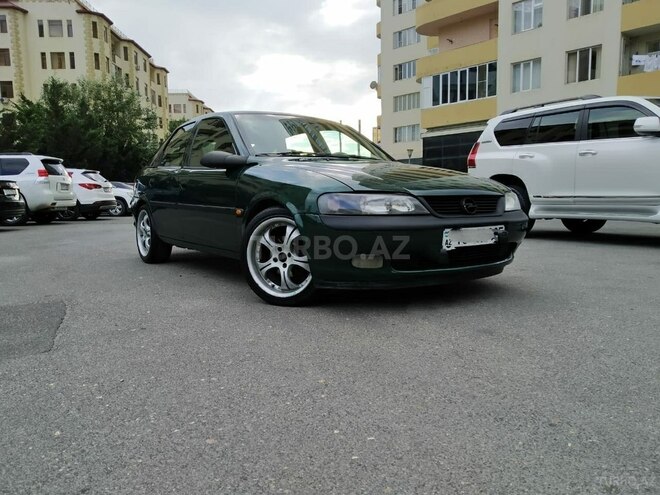 Opel Vectra 1996, 225,436 km - 2.0 л - Bakı