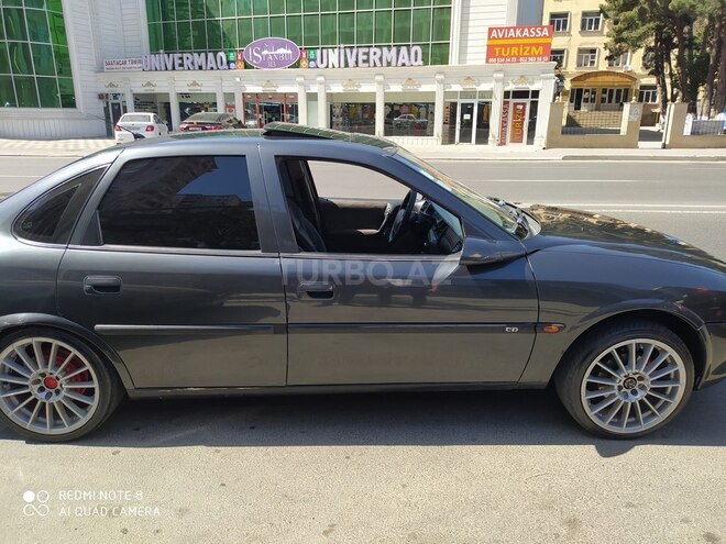 Opel Vectra 1996, 158,000 km - 1.6 l - Bakı