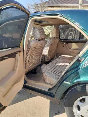 Mercedes C 280 1996, 358,000 km - 2.8 l - Salyan
