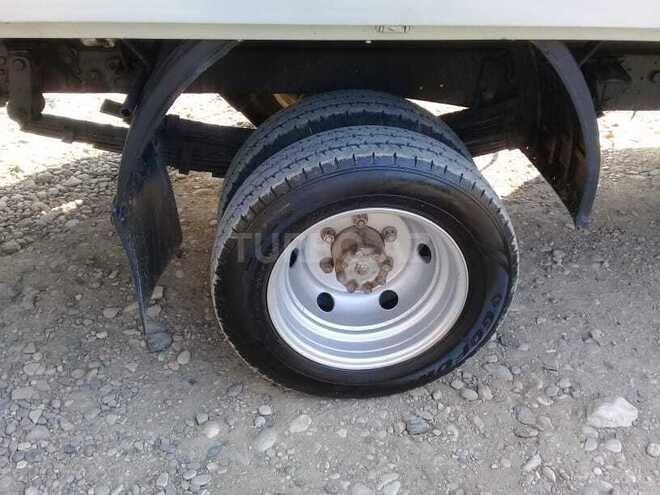 GAZ 330200 2005, 400,000 km - 2.5 l - Yevlax