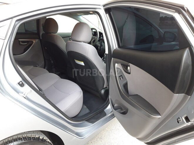 Hyundai Elantra 2015, 65,281 km - 1.8 l - Bakı