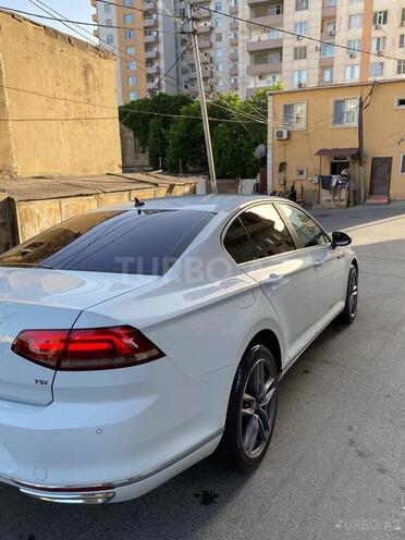 Volkswagen Passat 2017, 87,000 km - 1.8 л - Bakı