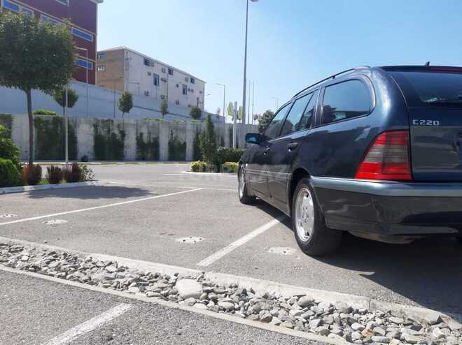 Mercedes C 220 2000, 292,010 km - 2.2 л - Bakı