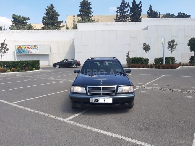 Mercedes C 220 2000, 292,010 km - 2.2 л - Bakı