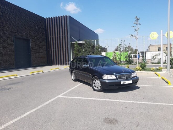 Mercedes C 220 2000, 292,010 km - 2.2 л - Bakı