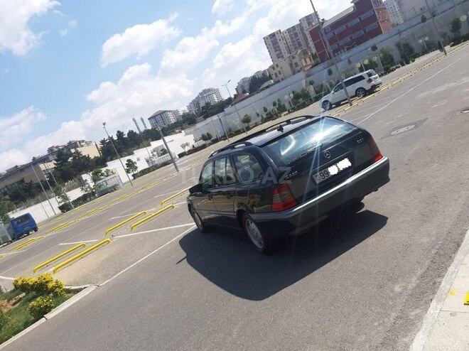 Mercedes C 220 2000, 292,010 km - 2.2 л - Bakı