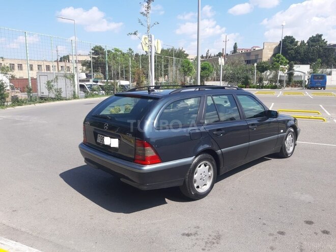 Mercedes C 220 2000, 292,010 km - 2.2 л - Bakı