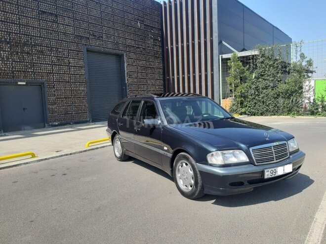 Mercedes C 220 2000, 292,010 km - 2.2 л - Bakı