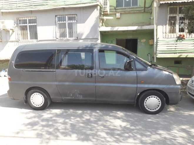 Hyundai H-1 2005, 540,000 km - 2.5 л - Bakı
