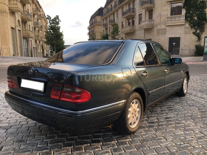 Mercedes E 240 1998, 255,000 km - 2.4 л - Bakı