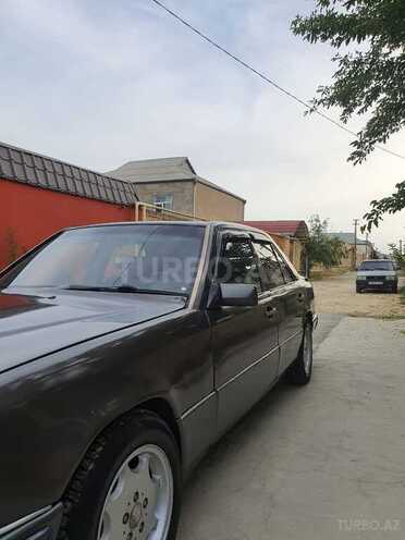 Mercedes E 230 1991, 312,000 km - 2.3 l - Bakı