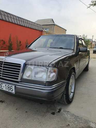 Mercedes E 230 1991, 312,000 km - 2.3 l - Bakı