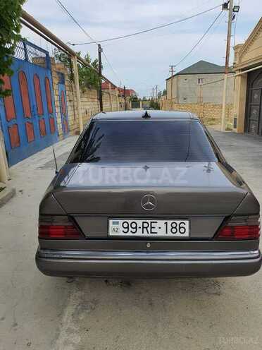 Mercedes E 230 1991, 312,000 km - 2.3 l - Bakı