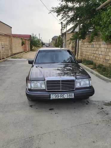Mercedes E 230 1991, 312,000 km - 2.3 l - Bakı