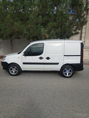 Fiat Doblo 2010, 189,000 km - 1.3 л - Bakı