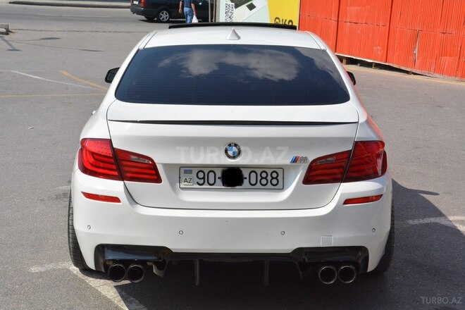 BMW 528 2011, 123,000 km - 3.0 л - Bakı