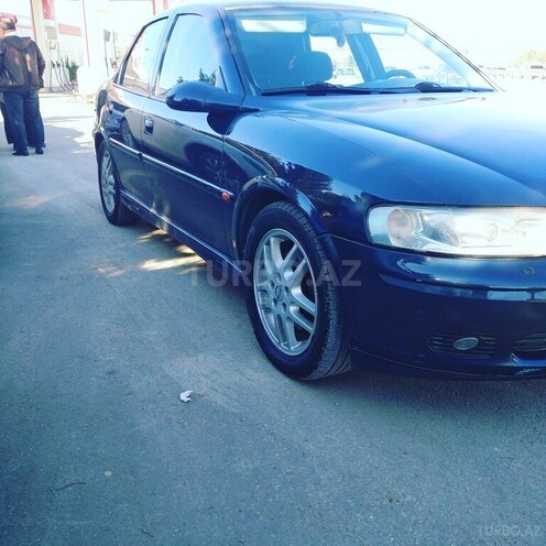 Opel Vectra 1999, 173,000 km - 1.6 l - Bakı