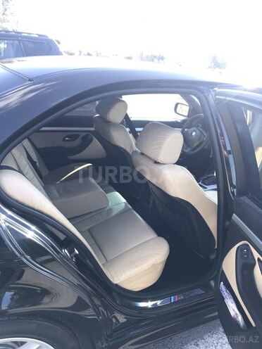 BMW 525 2001, 252,000 km - 2.5 l - Bakı