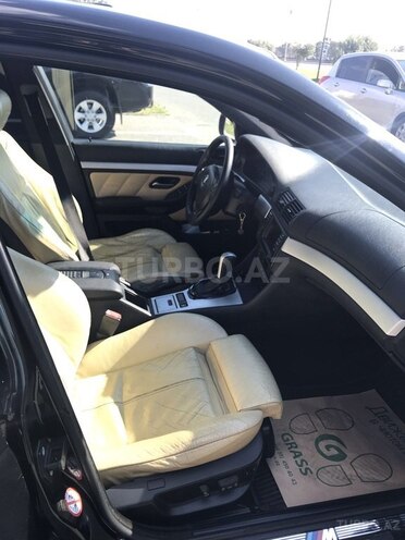 BMW 525 2001, 252,000 km - 2.5 l - Bakı
