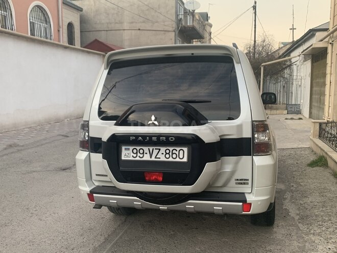 Mitsubishi Pajero 2017, 23,000 km - 3.8 l - Bakı