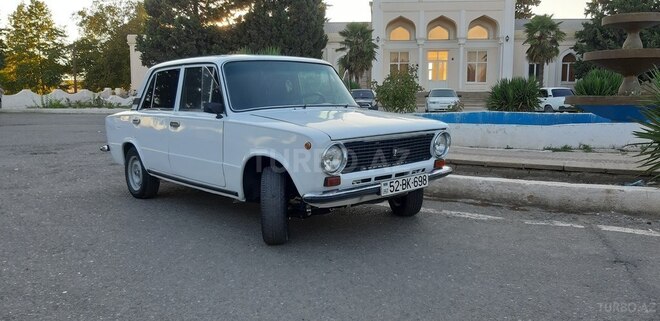 LADA (VAZ) 21011 1981, 240 km - 1.6 л - Salyan