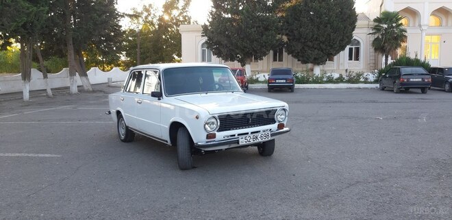 LADA (VAZ) 21011 1981, 240 km - 1.6 л - Salyan