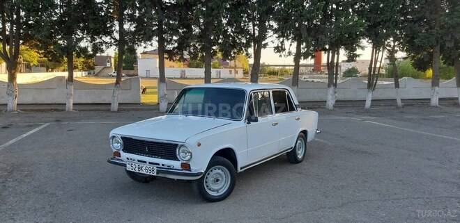 LADA (VAZ) 21011 1981, 240 km - 1.6 л - Salyan