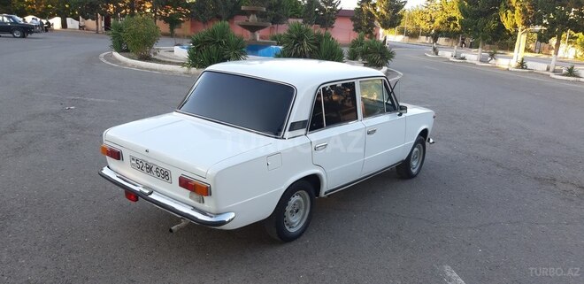 LADA (VAZ) 21011 1981, 240 km - 1.6 л - Salyan