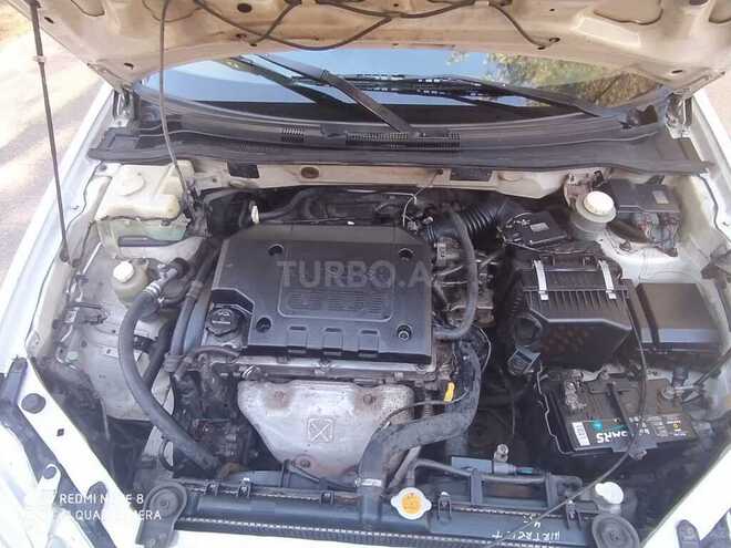 Mitsubishi Airtrek 2001, 452,137 km - 2.4 l - Sumqayıt