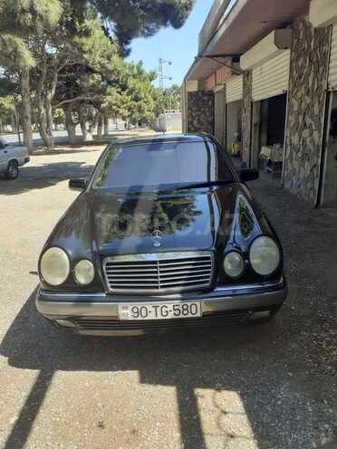 Mercedes E 240 1997, 444,000 km - 2.4 l - Bakı