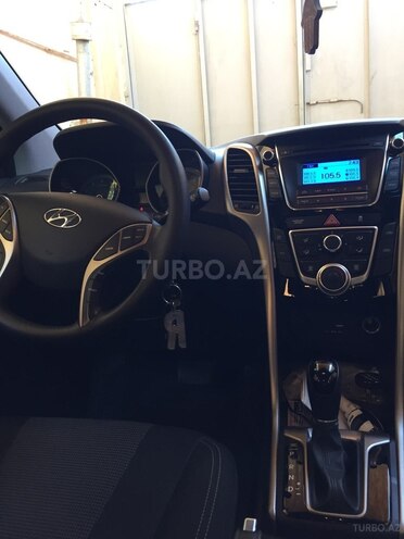 Hyundai Elantra 2017, 28,500 km - 2.0 l - Bakı