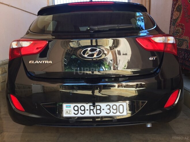 Hyundai Elantra 2017, 28,500 km - 2.0 l - Bakı