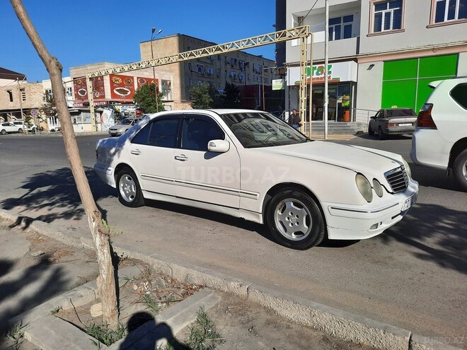 Mercedes E 220 2000, 417,000 km - 2.2 l - Bakı
