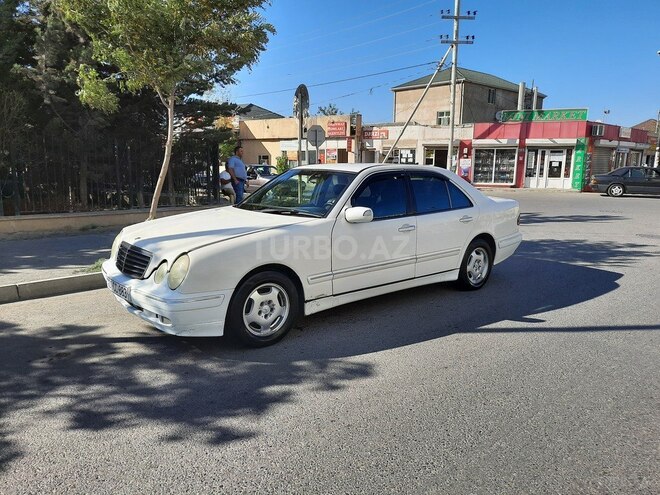 Mercedes E 220 2000, 417,000 km - 2.2 l - Bakı