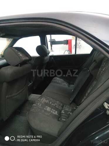 Mercedes E 280 1997, 220,000 km - 2.8 l - Bakı