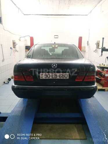 Mercedes E 280 1997, 220,000 km - 2.8 l - Bakı